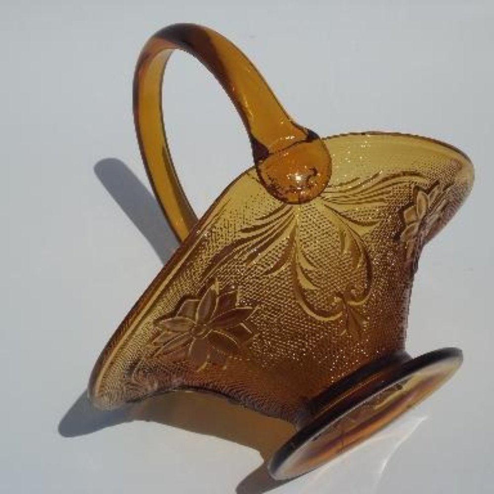 Vintage Tiara Amber Glass Flower/Fruit Basket/Bowl - Picture 4 of 4
